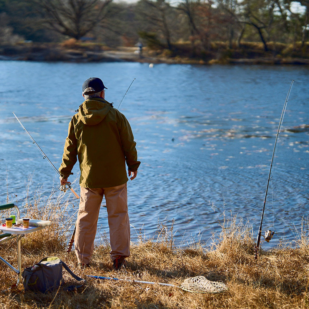 Fishing Rod Baitcasting 2-Piece Carbon Fiber Casting Fishing Rod for Bass Trout Panfish Bluegill, Lightweight and Extra Sensitive for Longer Casting