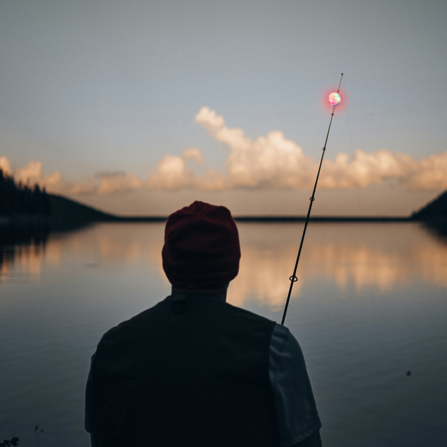 CASTSTRIKE LED Fishing Bite Alarm with Audible Sound and Flashing Light, Rod Tip Strike Alert Indicator with Extra Bells, Sensitive Bite Detection for Night Fishing Ice Fishing Carp Catfish